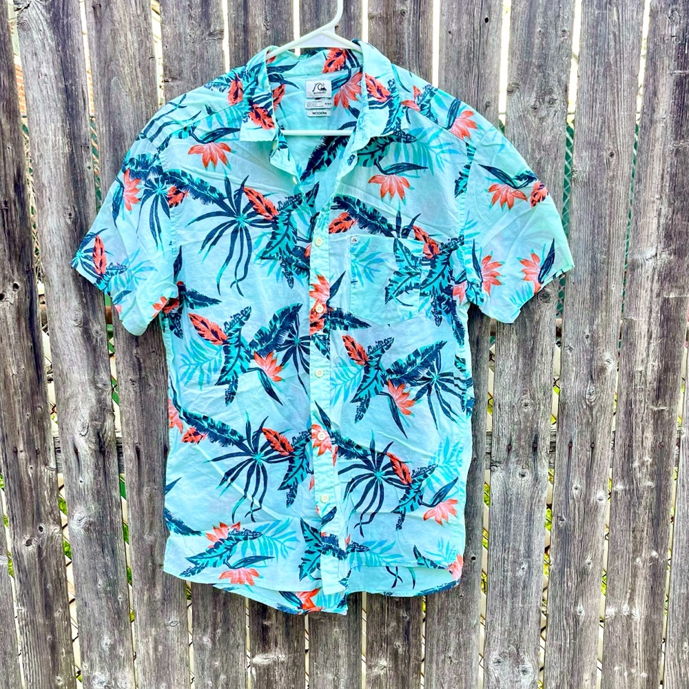 Quicksilver Men’s Short Sleeve Tropical Button Down Shirt